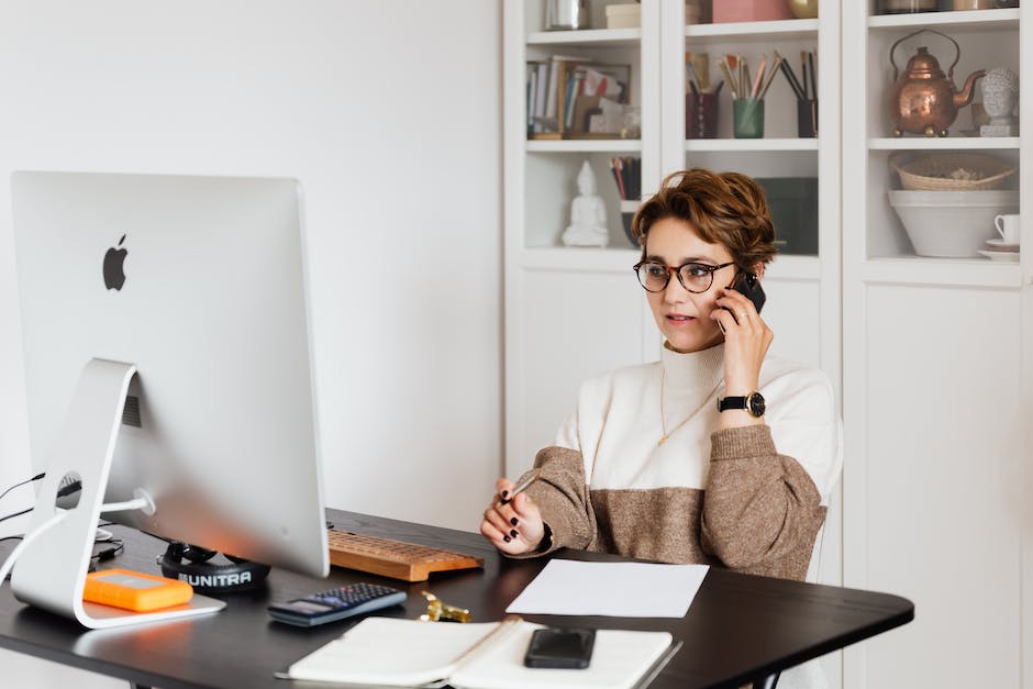 What Services Do HOA Management Companies Provide in Cypress, TX?